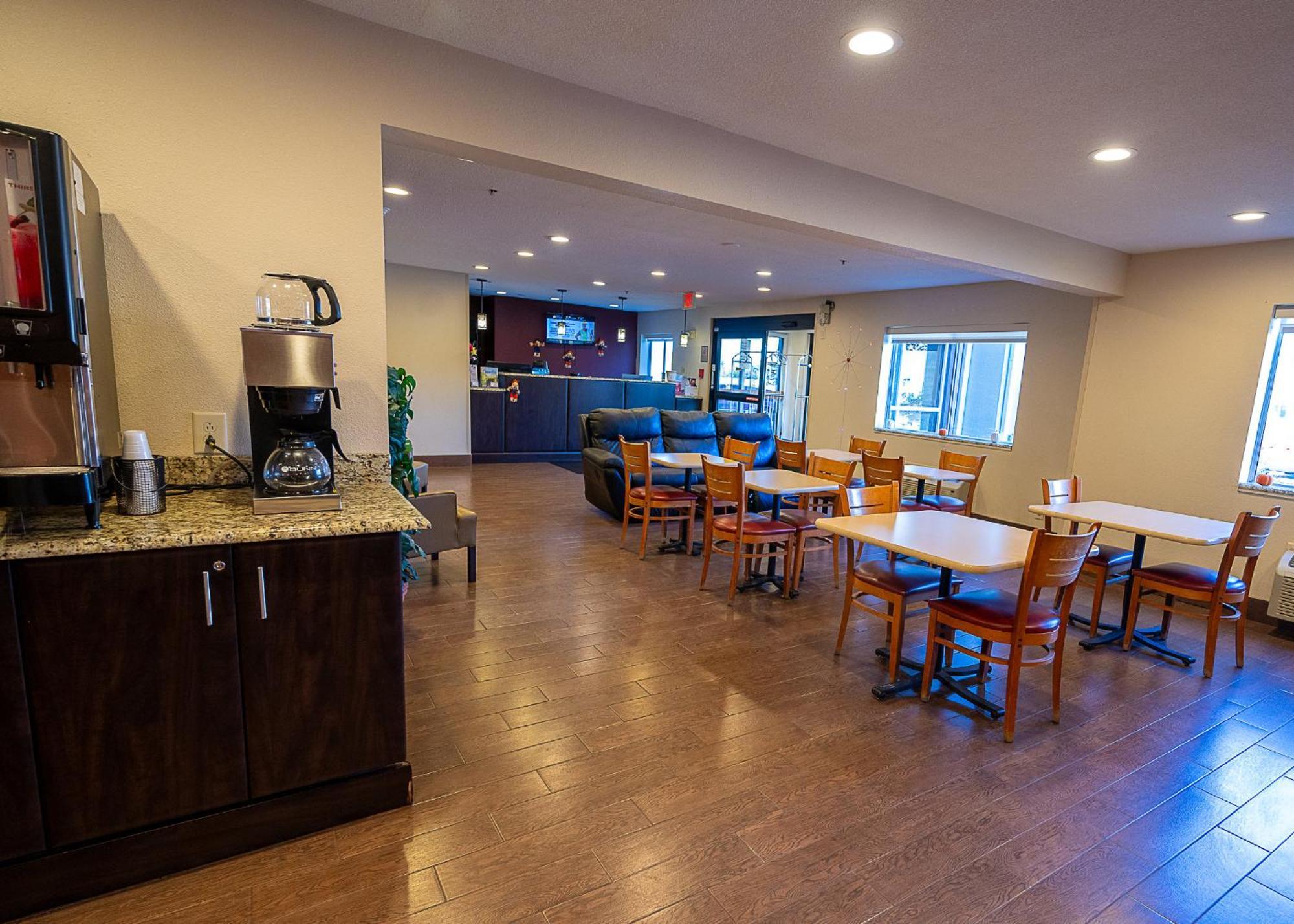 Red Roof Inn & Suites Danville, Il Екстериор снимка
